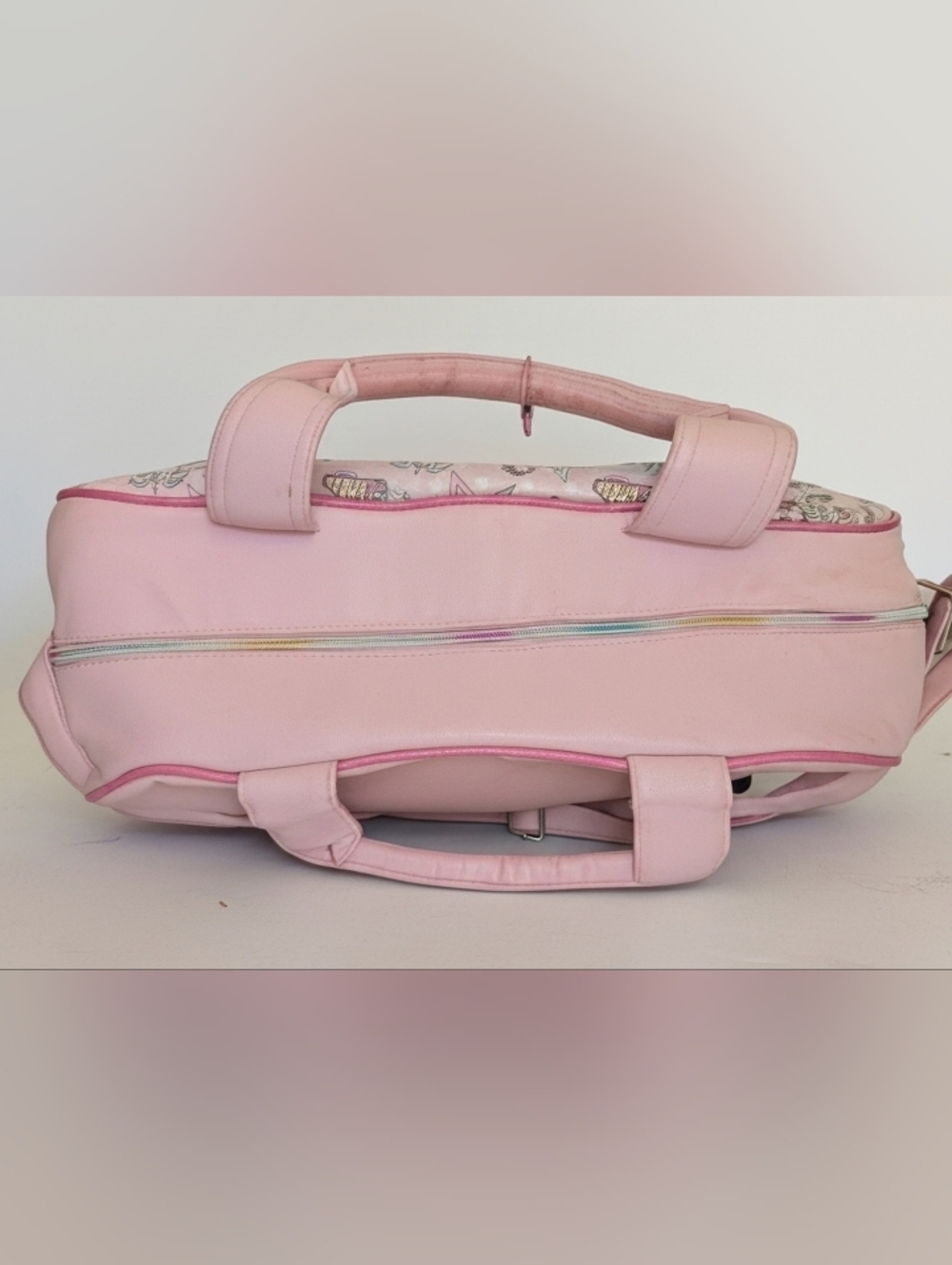 ☀️🌊Miss Gwen OMG 'CHEER' Duffle Bag with Pastel Rainbow/ Unicorn Print- New! - Picture 4 of 9